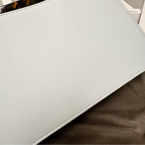 NWOT Charles & Keith TRAPEZOID TOP HANDLE TOTE BAG - LIGHT BLUE - Picture 16 of 16